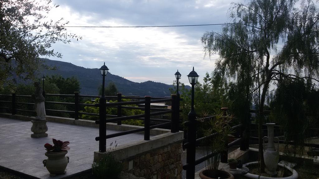 Locanda Dei Boi Ventimiglia Exterior foto
